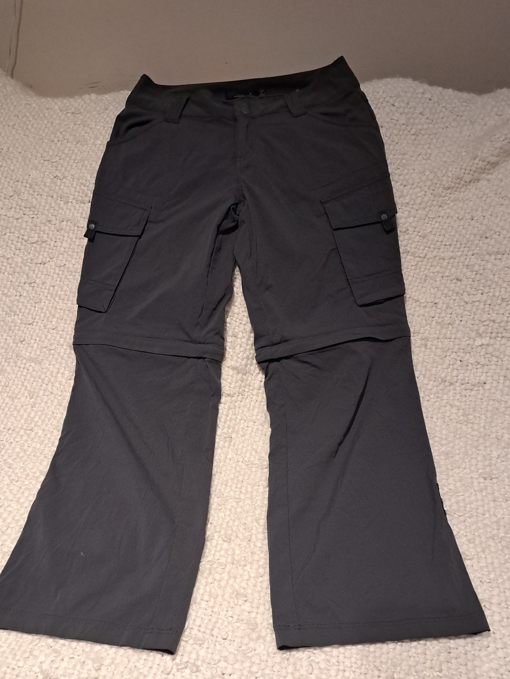 552- Prana Women’s Convertible Cargo Pants - Dark Gray